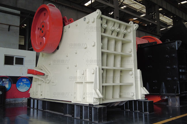 德版顎式破碎機(jī)圖片