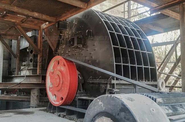 云南普洱日產(chǎn)萬噸的石子加工生產(chǎn)線