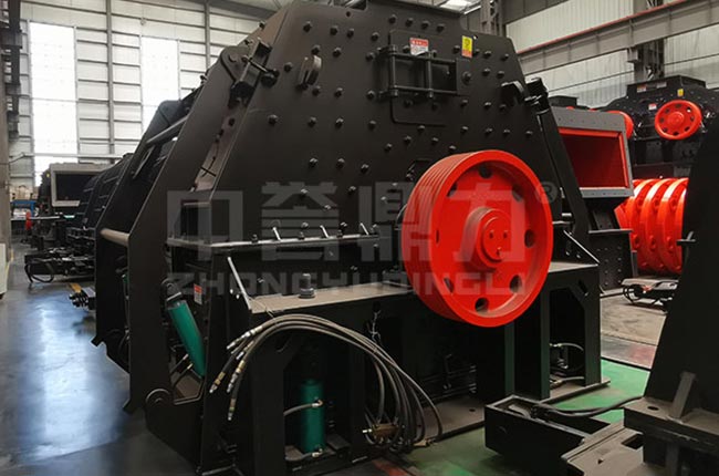 可逆錘式制砂機(jī)