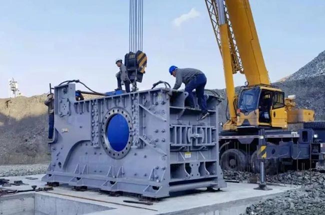 DLHGC臥式旋回破安裝現(xiàn)場(chǎng)