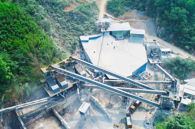 四川宜賓年產120萬噸石灰?guī)r破碎生產線