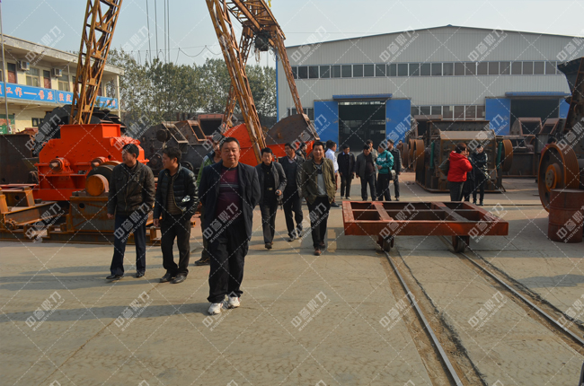 ���տ͑�F�������l(xi��ng)�����S�^(q��)���^�O(sh��)��