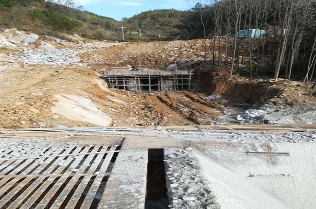 重慶巫山時產(chǎn)300噸骨料生產(chǎn)線