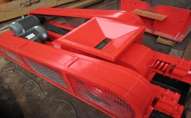 雙輥式破碎機(jī) 雙輥式破碎機(jī)