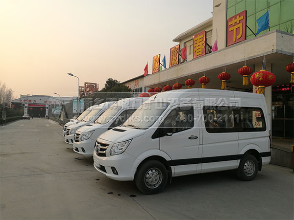 礦山破碎機設(shè)備廠家/中譽鼎力