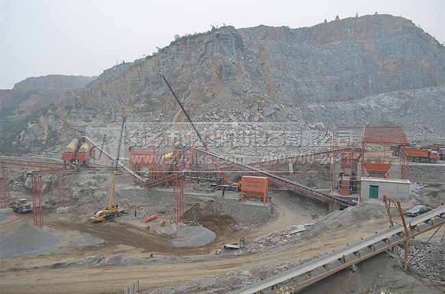 河南滎陽時產(chǎn)1000噸砂石生產(chǎn)線