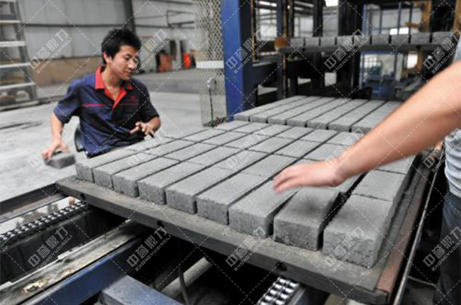 �Ƅ�(d��ng)ʽ����C(j��)