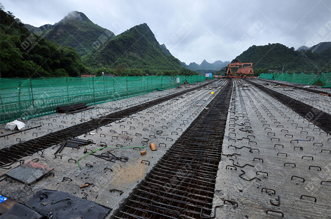 高速公路和道路建設(shè) 高速公路和道路建設(shè)