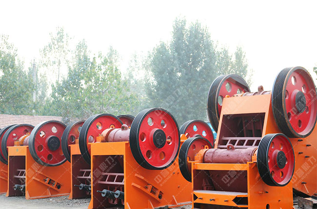 顎式破碎機(jī) 顎式破碎機(jī)