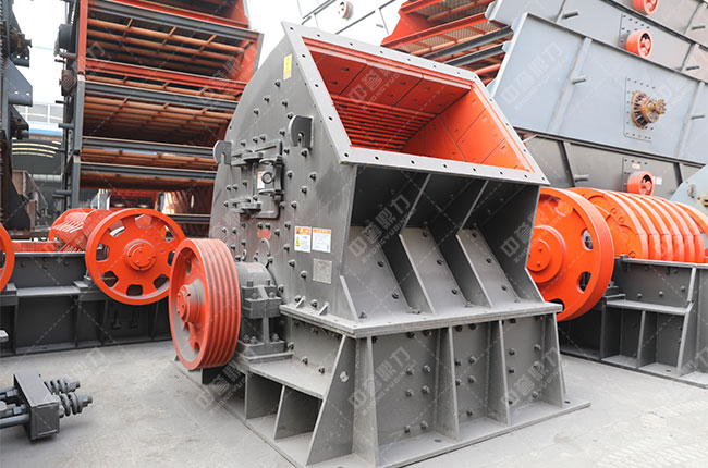 破碎機(jī) 破碎機(jī)