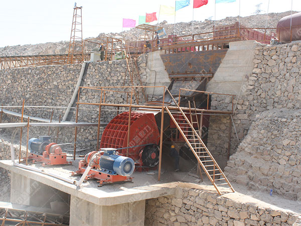 打石機(jī) 打石機(jī)