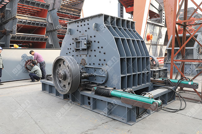 河卵石制砂機(jī) 河卵石制砂機(jī)