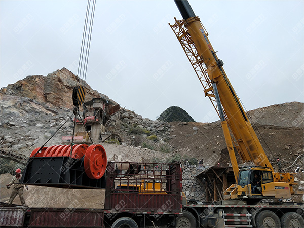 錘式破碎機(jī)