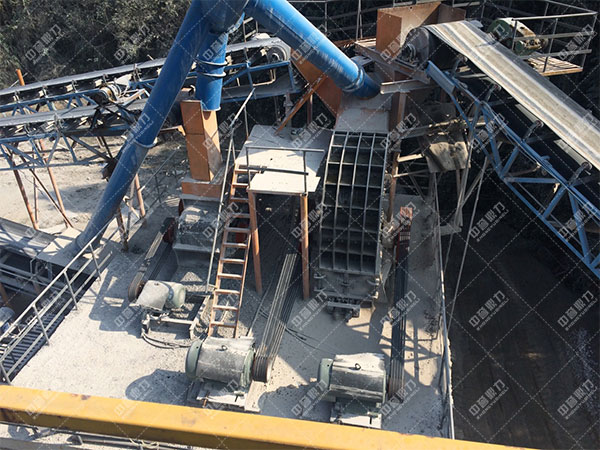 中譽(yù)鼎力錘式破碎機(jī)