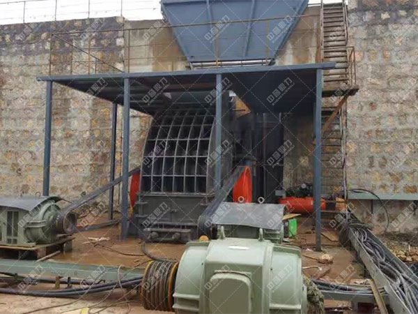 錘式破碎機(jī)檢修