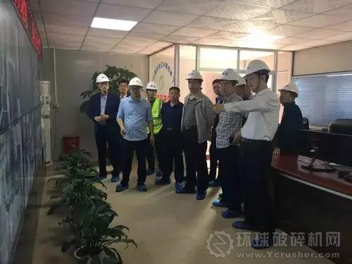 �V����dʯ��(ch��ng)�����T(m��n)̩ʢʯ��(ch��ng)�Gɫ�Vɽ���O(sh��)ӭ������ɽ�ಿ�T(m��n)����