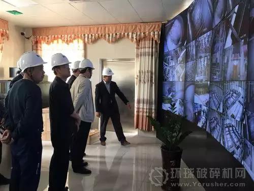 �V����dʯ��(ch��ng)�����T(m��n)̩ʢʯ��(ch��ng)�Gɫ�Vɽ���O(sh��)ӭ������ɽ�ಿ�T(m��n)����