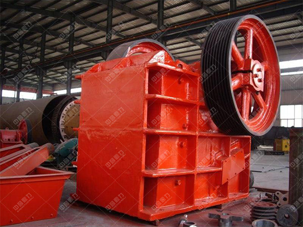 69顎式破碎機(jī)