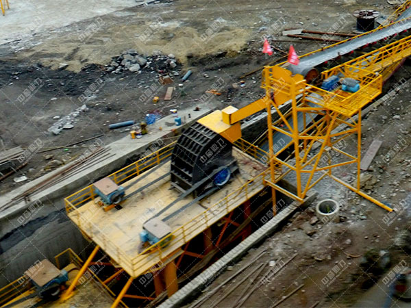 PCZ1512重型錘式破碎機(jī)