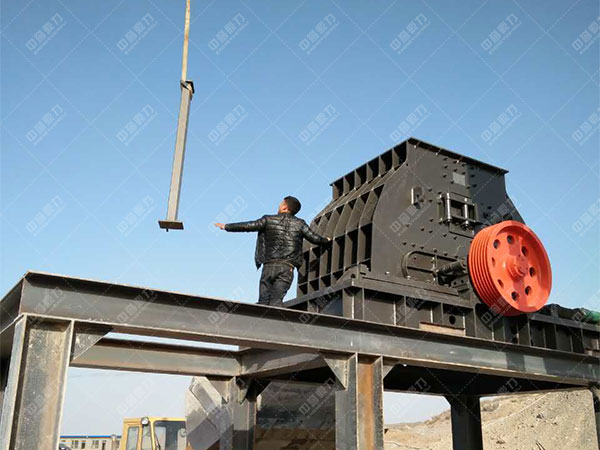 環(huán)保型河卵石制砂機(jī)