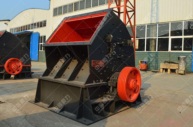 采石場時(shí)產(chǎn)五百噸的設(shè)備