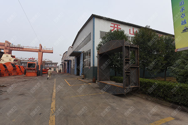 中譽鼎力錘式破碎機廠家