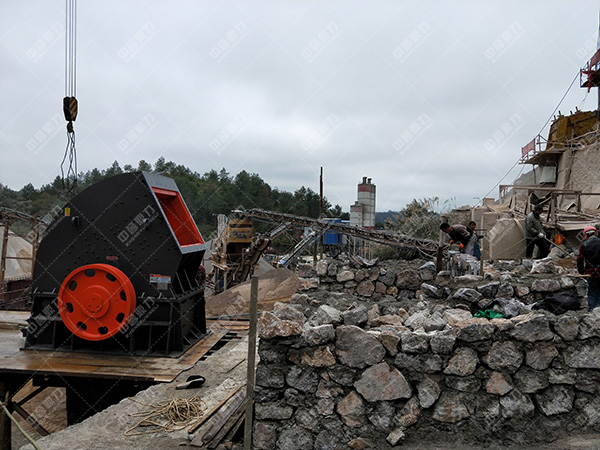 重錘擊碎石機(jī)安裝