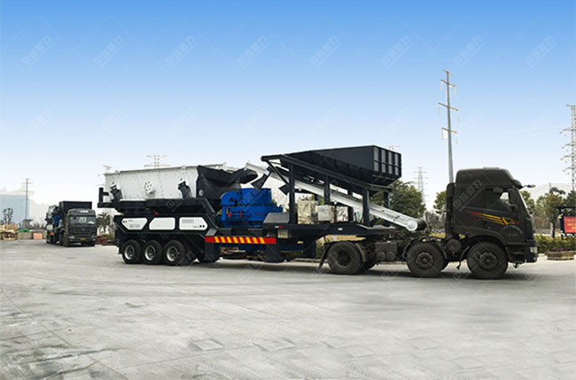 移動(dòng)碎石機(jī)