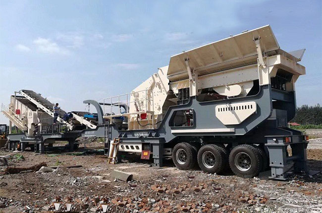 移動反擊破碎機(jī)