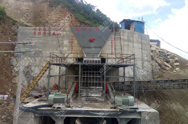 云南騰沖市金嶺石業(yè)時(shí)產(chǎn)600噸碎石生產(chǎn)線