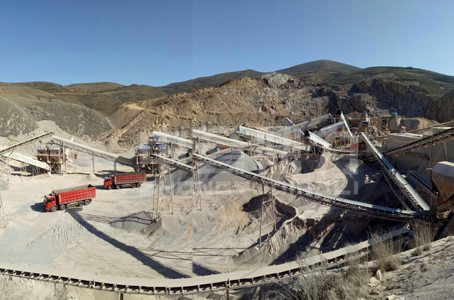 甘肅平?jīng)鲈簇S石料廠時(shí)產(chǎn)500噸破石子生產(chǎn)線