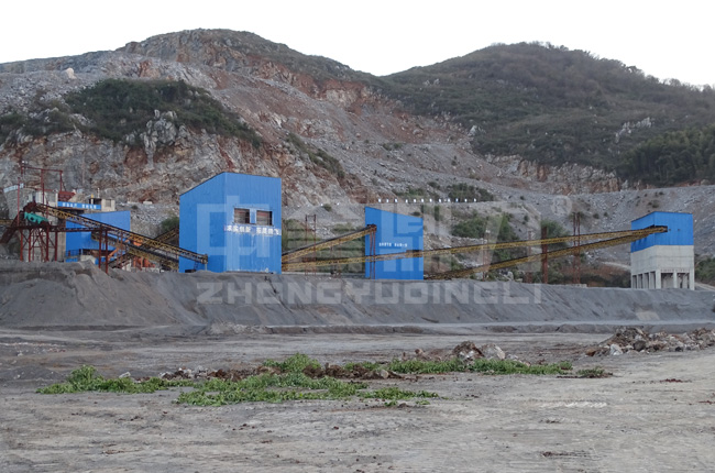 湖北咸寧源達礦業(yè)日產(chǎn)萬噸碎石廠